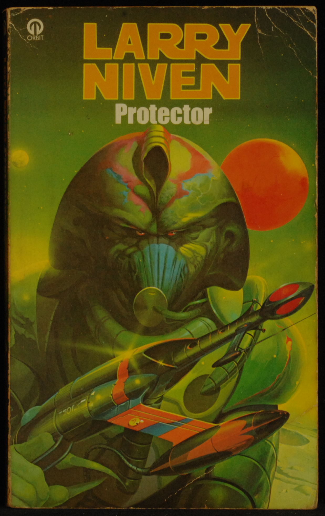 mbb007429a_-_Niven_Larry_-_Protector.jpg