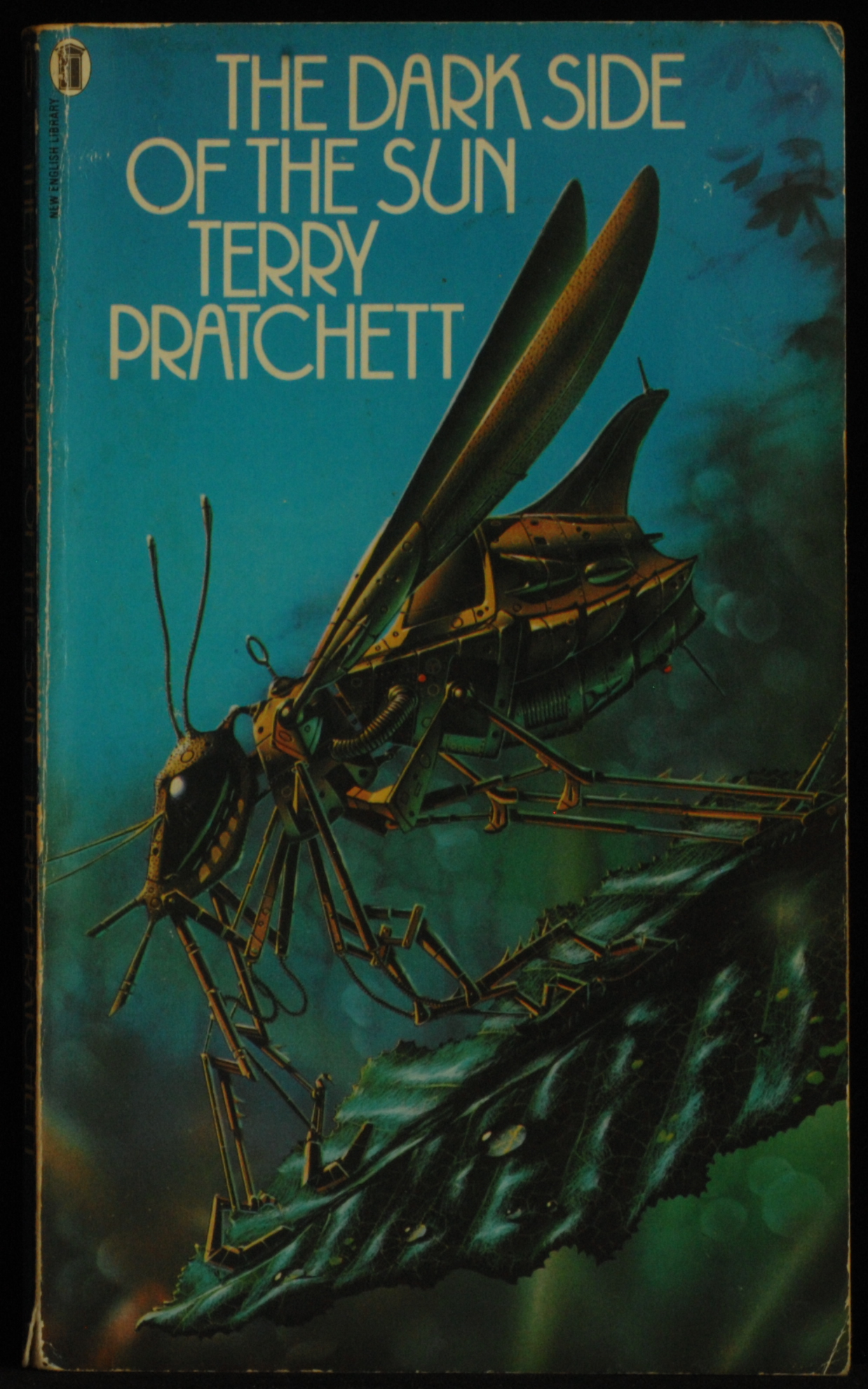 mbb007445a_-_Pratchett_Terry_-_The_Dark_Side_Of_The_Sun.jpg