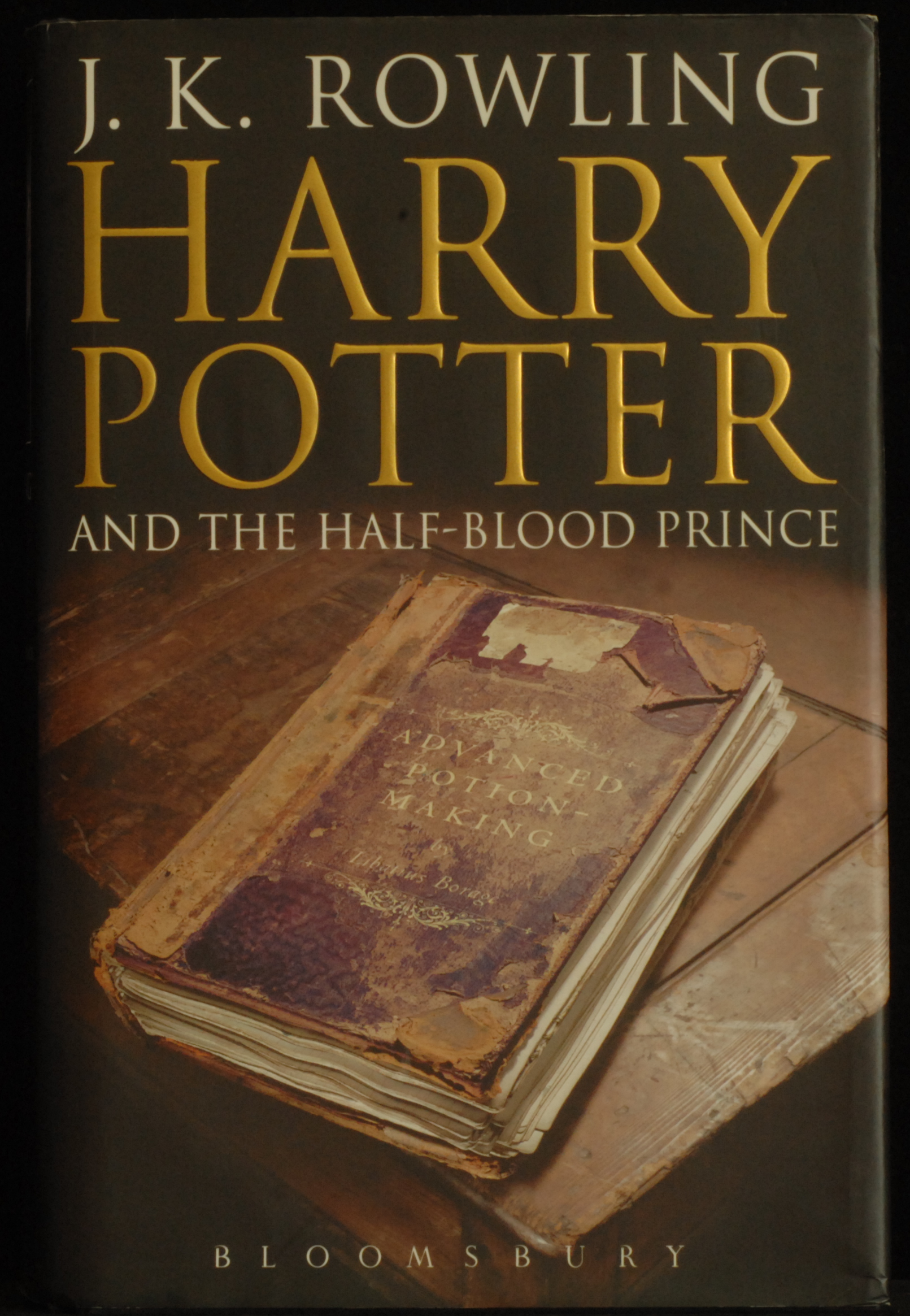 mbb007455a_-_Rowling_J_K_-_Harry_Potter_And_The_Half_Blood_Prince.jpg