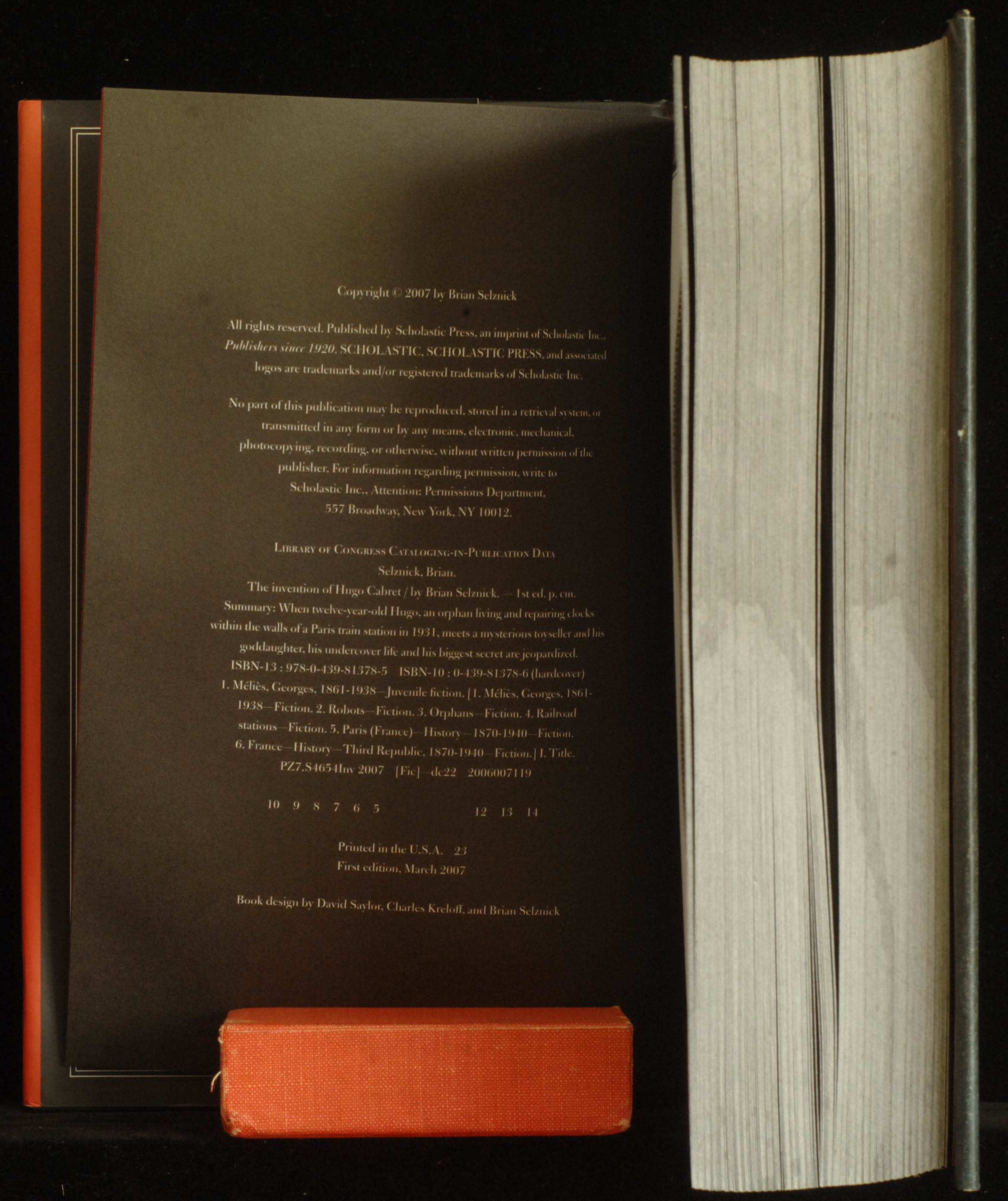 mbb007456e_-_Selznick_Brian_-_The_Invention_Of_Hugo_Cabret_-_BRIAN_SELZNICK.jpg