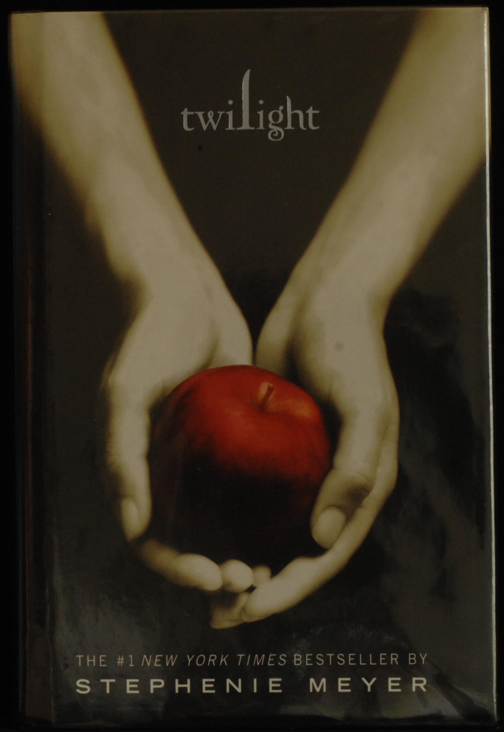 mbb007457a_-_Meyer_Stephenie_-_Twilight.jpg